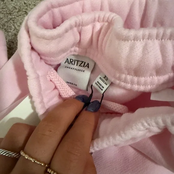 Aritzia Sweatpants - Picture 2 of 2